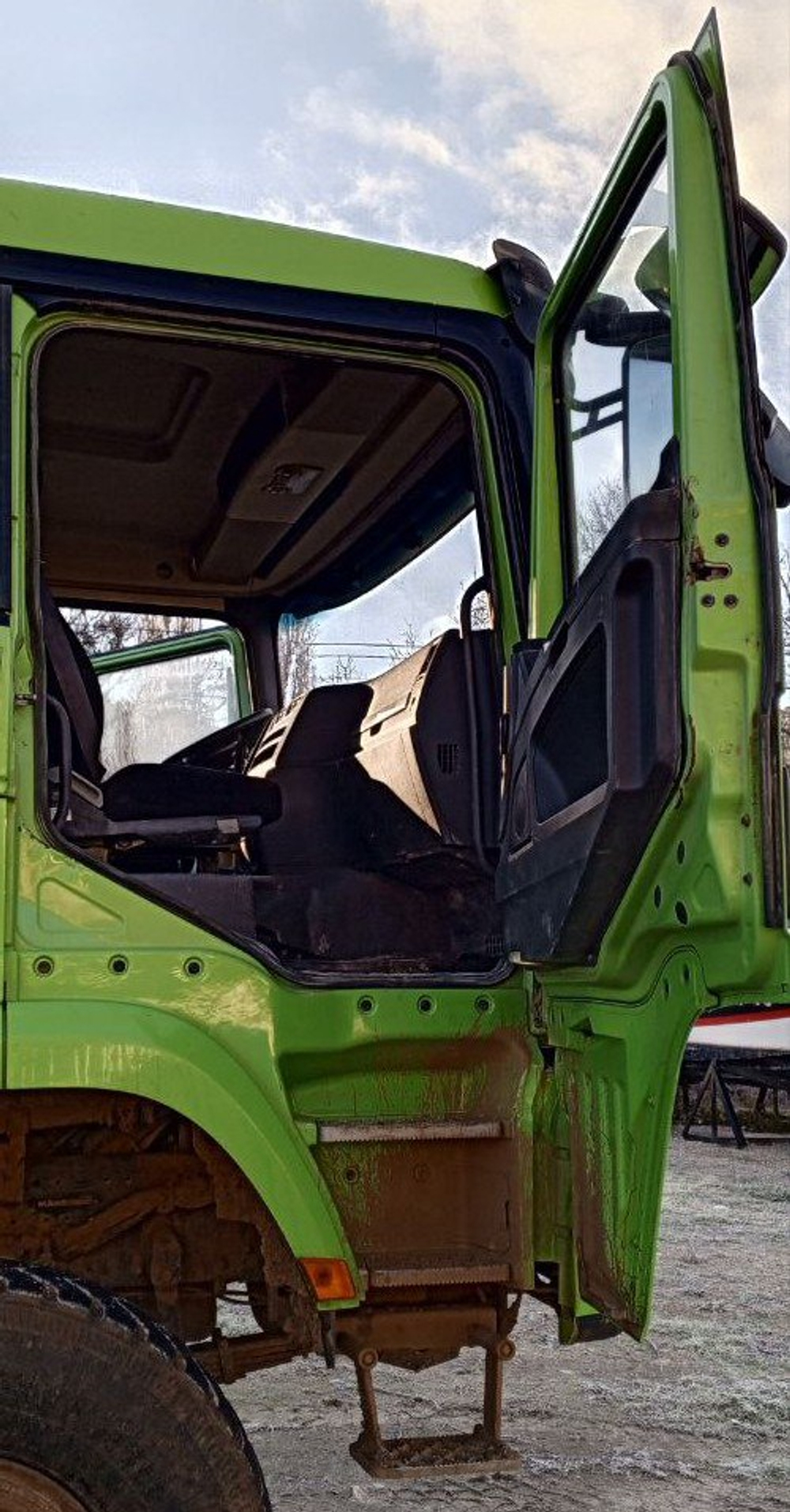 Shacman (Shaanxi) SX* 6x6 Самосвал SX32586V385 (Дизельный, 11,6 л, 423 л.с., МТ)