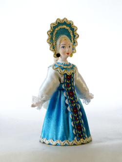 Кукла фарфоровая Ульяна в русском девичьем костюме