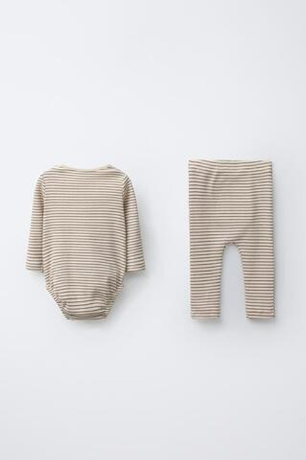 ZARA КОМПЛЕКТ ИЗ БОДИ И ЛЕГИНСОВ В ПОЛОСКУ, КОРИЧНЕВЫЙ