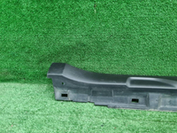 Накладка порога правая Subaru Outback 5 (14-21)