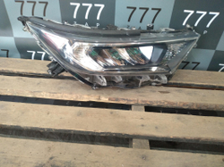 Фара правая LED Toyota RAV4 V (XA50) 18-нв Б/У Оригинал 8111042C11