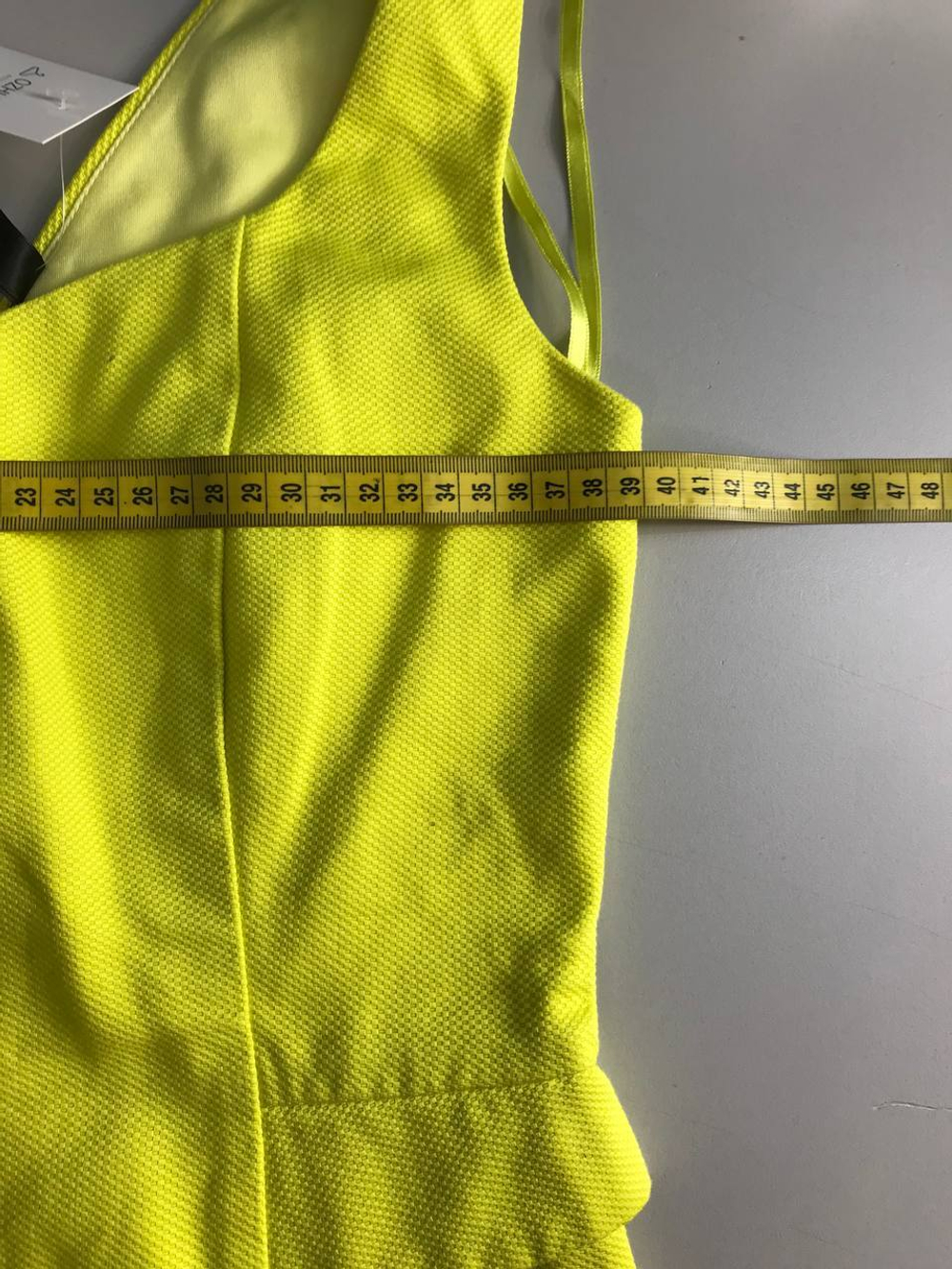 Платье Bestia яркого цвета, маркировка XS, визуально на 42 размер