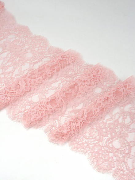 Кружево шантильи персиково-розовое неэластичное ширина 24 см ОТРЕЗ 1 м