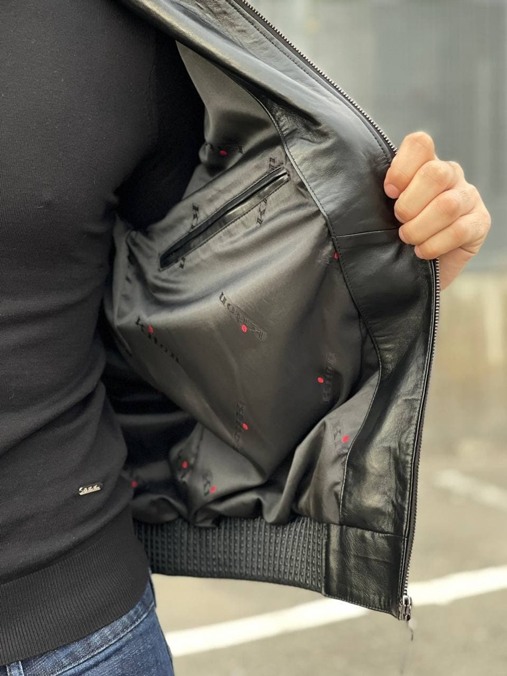 Кожаная куртка со вставками из кожи питона Kiton