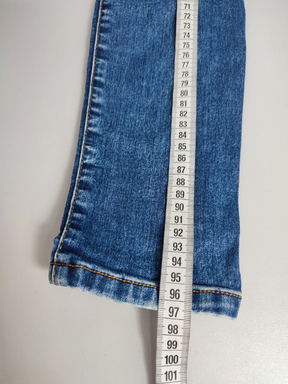 Джинсы Gloria Jeans зауженные 38 размер