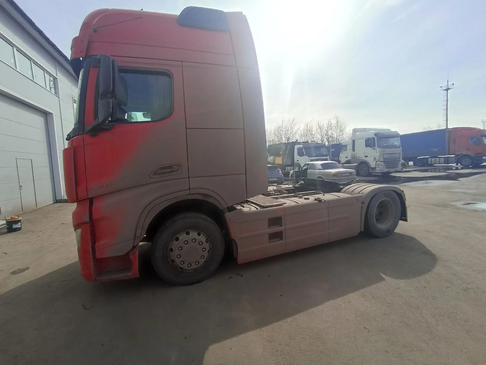 Shacman (Shaanxi) SX* 4x2 Седельный тягач SX4188YY381 (Дизельный, 12,5 л, 473 л.с., АТ)