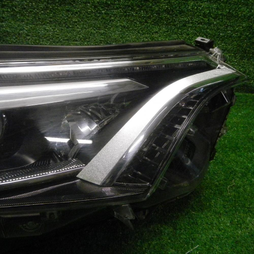 Фара правая Toyota RAV4 4 CA40 (2015-2019) LED