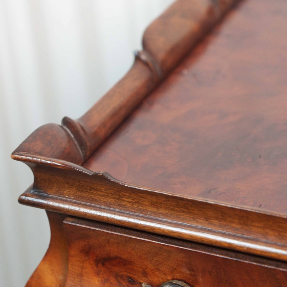 Чайный столик в стиле Чиппендейл