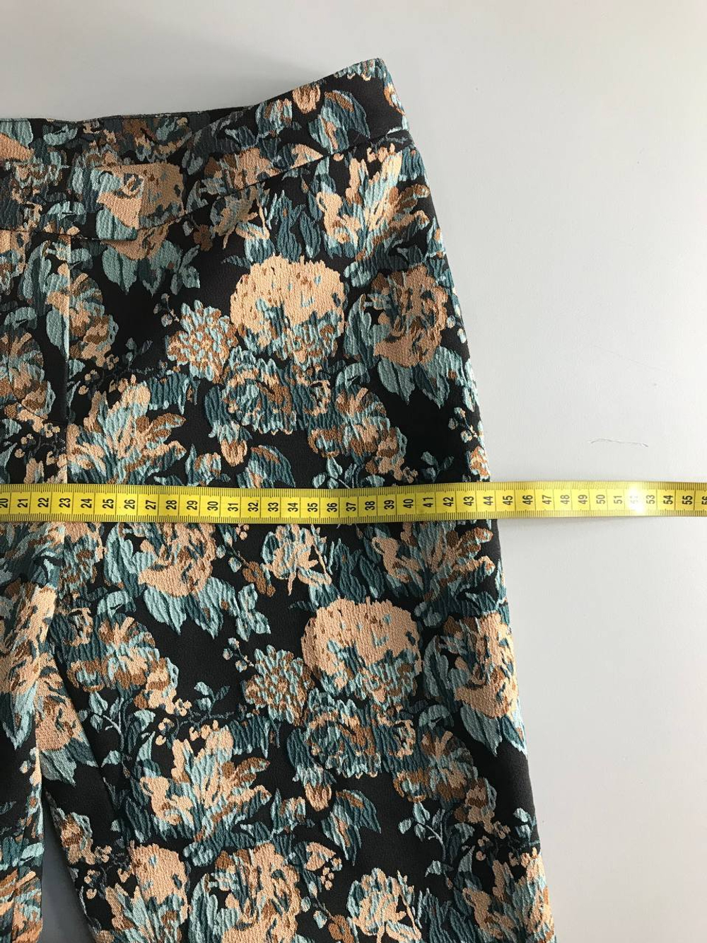 Брюки Falinda c принтом, визуально на 44 размер