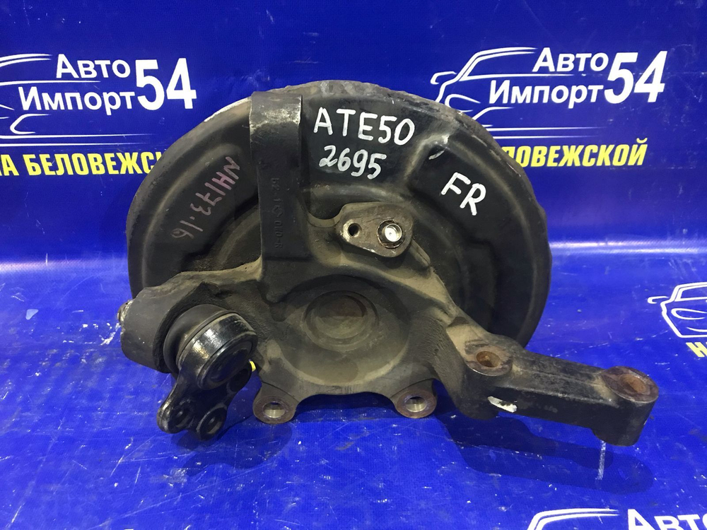 Ступица передняя правая NISSAN ELGRAND 1997-2002