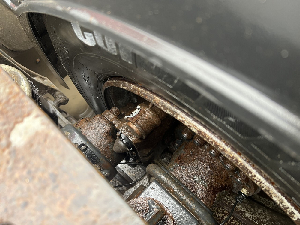 Суппорт задний правый