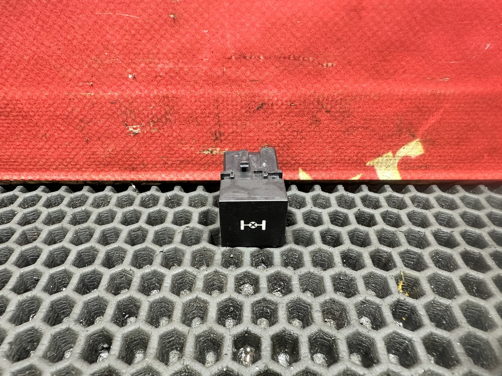 Кнопка блокировки дифференциала