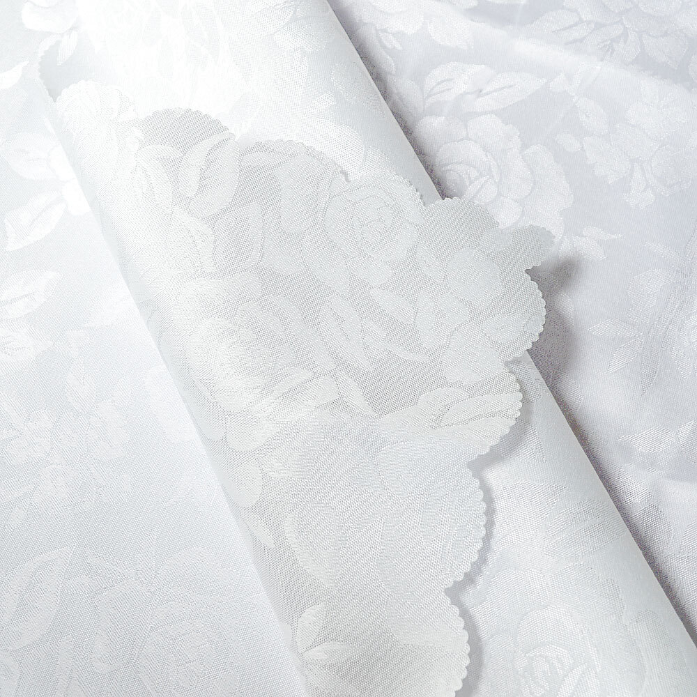 Скатерть 140*180см белая, полиэстер, NNOA28