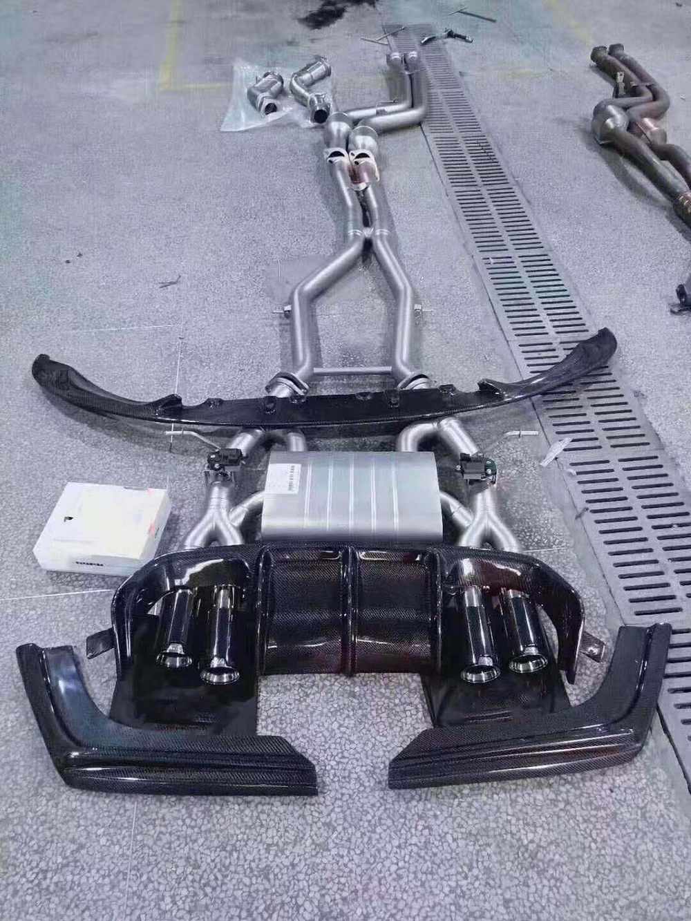 Спортивная выхлопная система с заслонками для BMW M3 F80/M4 F82 F83 2014+ 3.0 л БМВ