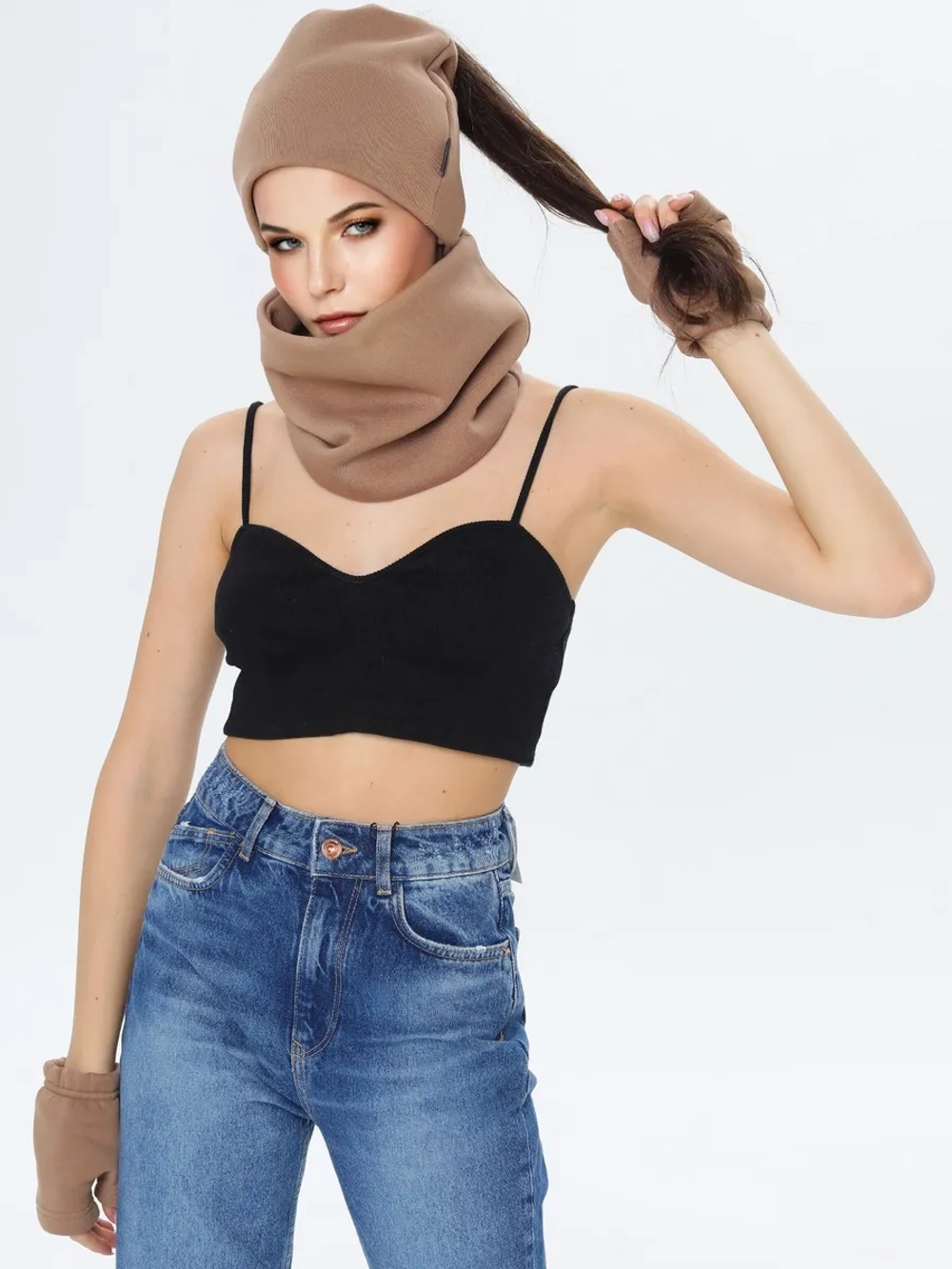 Шапка бини с начесом для хвоста, дред и кос