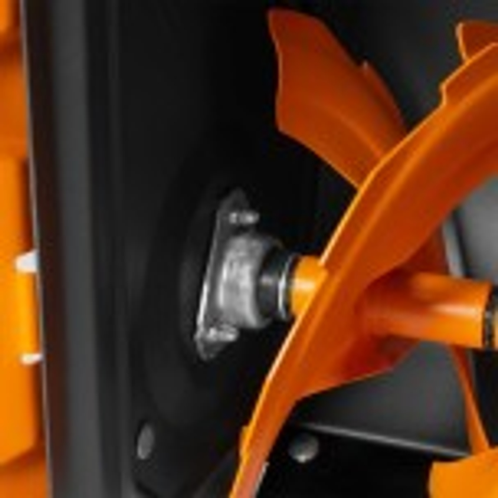 Снегоуборщик бензиновый 6 скоростей вперед/2 назад с электрозапуском DAEWOO S 7565