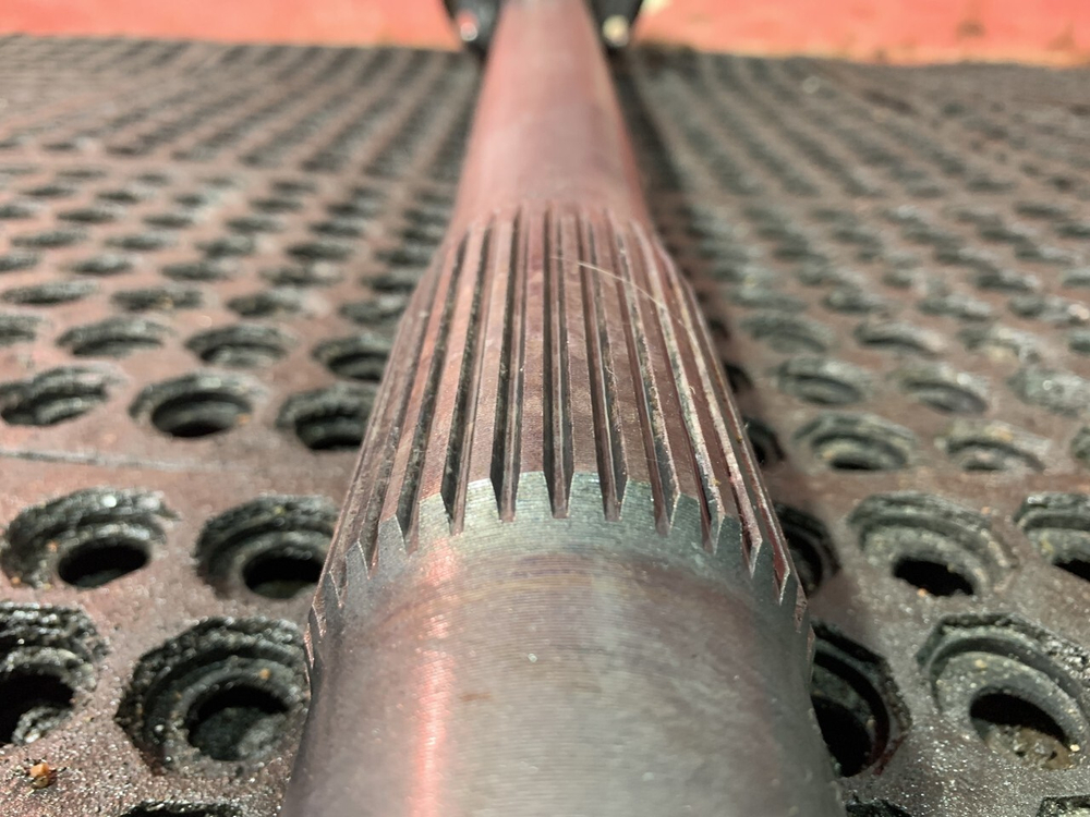 Полуось с блокировкой 2023г