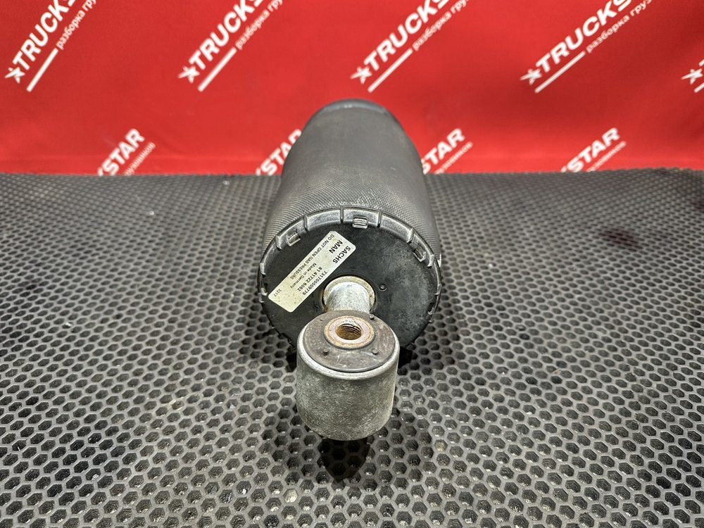 Подушка кабины передняя