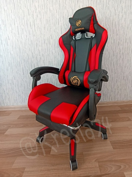 Геймерское кресло с подножкой LikeRegal черно-красное