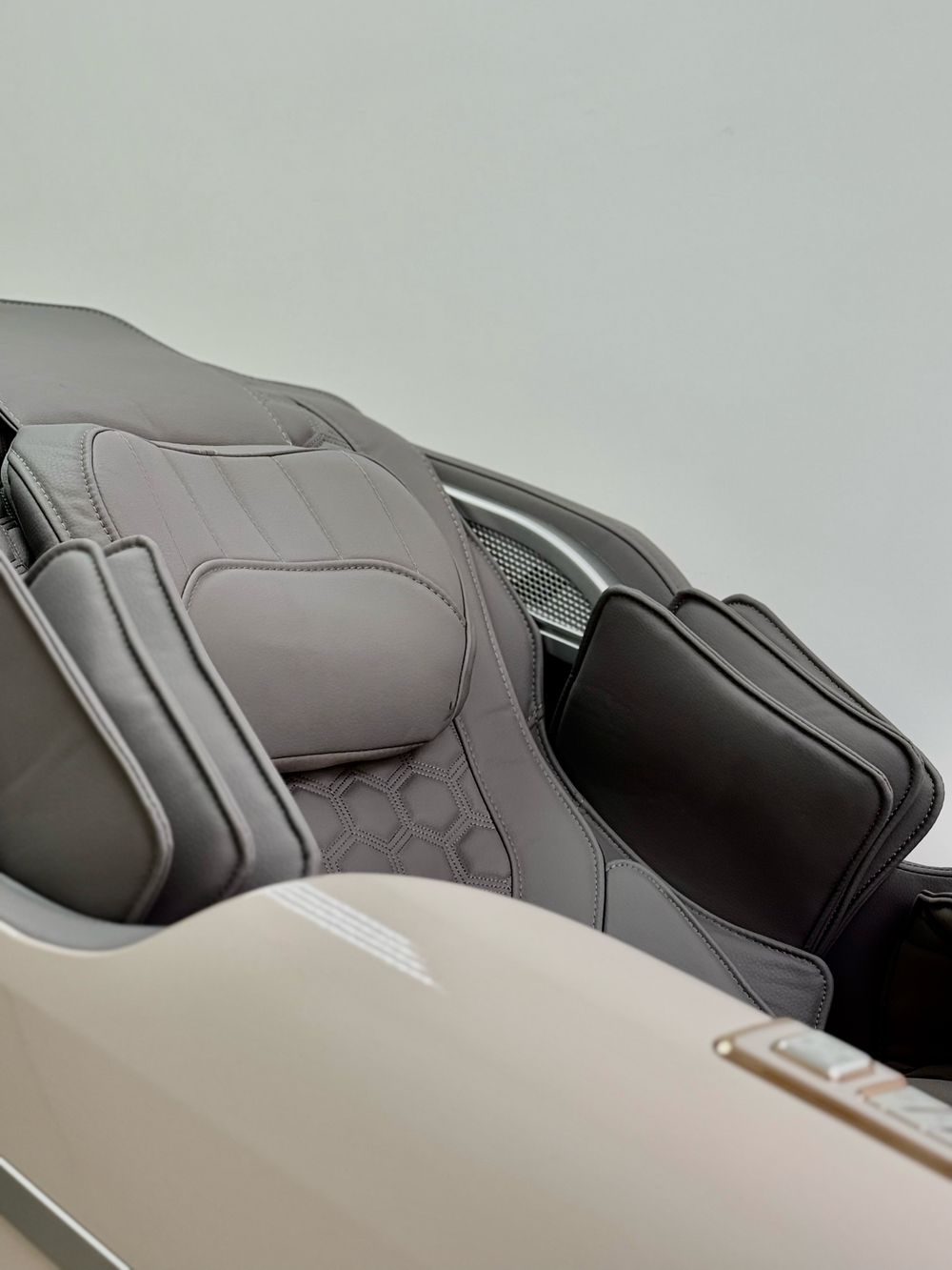 Массажное кресло Okinoya Umi Grey