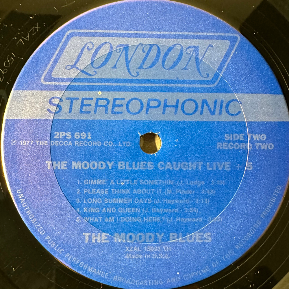 The Moody Blues ‎– Caught Live +5 2LP (США 1977г.)
