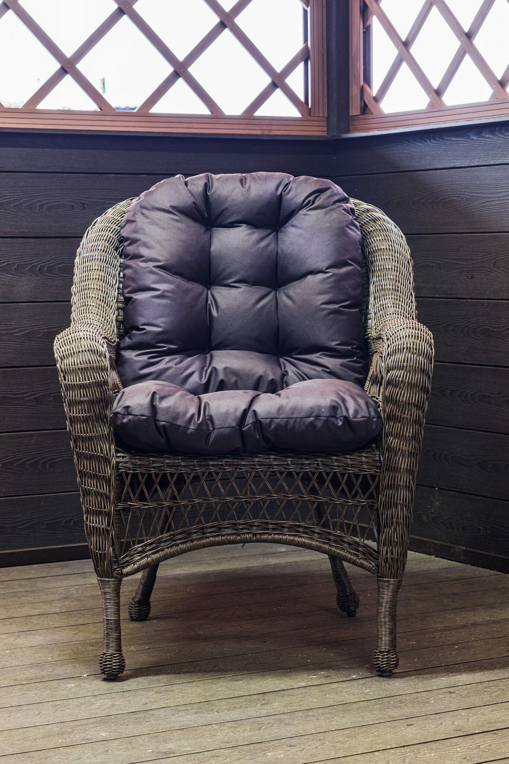 Кресло из искусственного ротанга МЭДИСОН «MEDISON» арт.М00130 brown с подушками на сидение и спинку