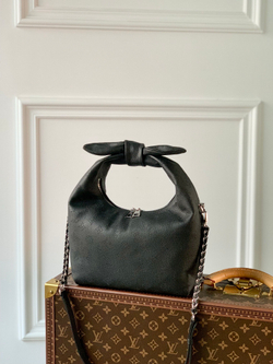 Louis Vuitton Why Knot PM