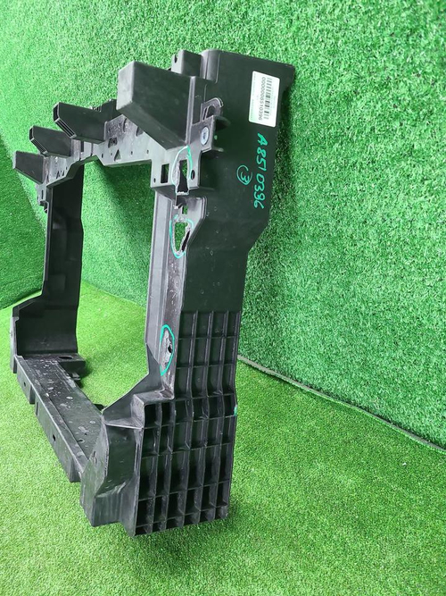 Телевизор Hongqi HS5 (2019-н.в.)