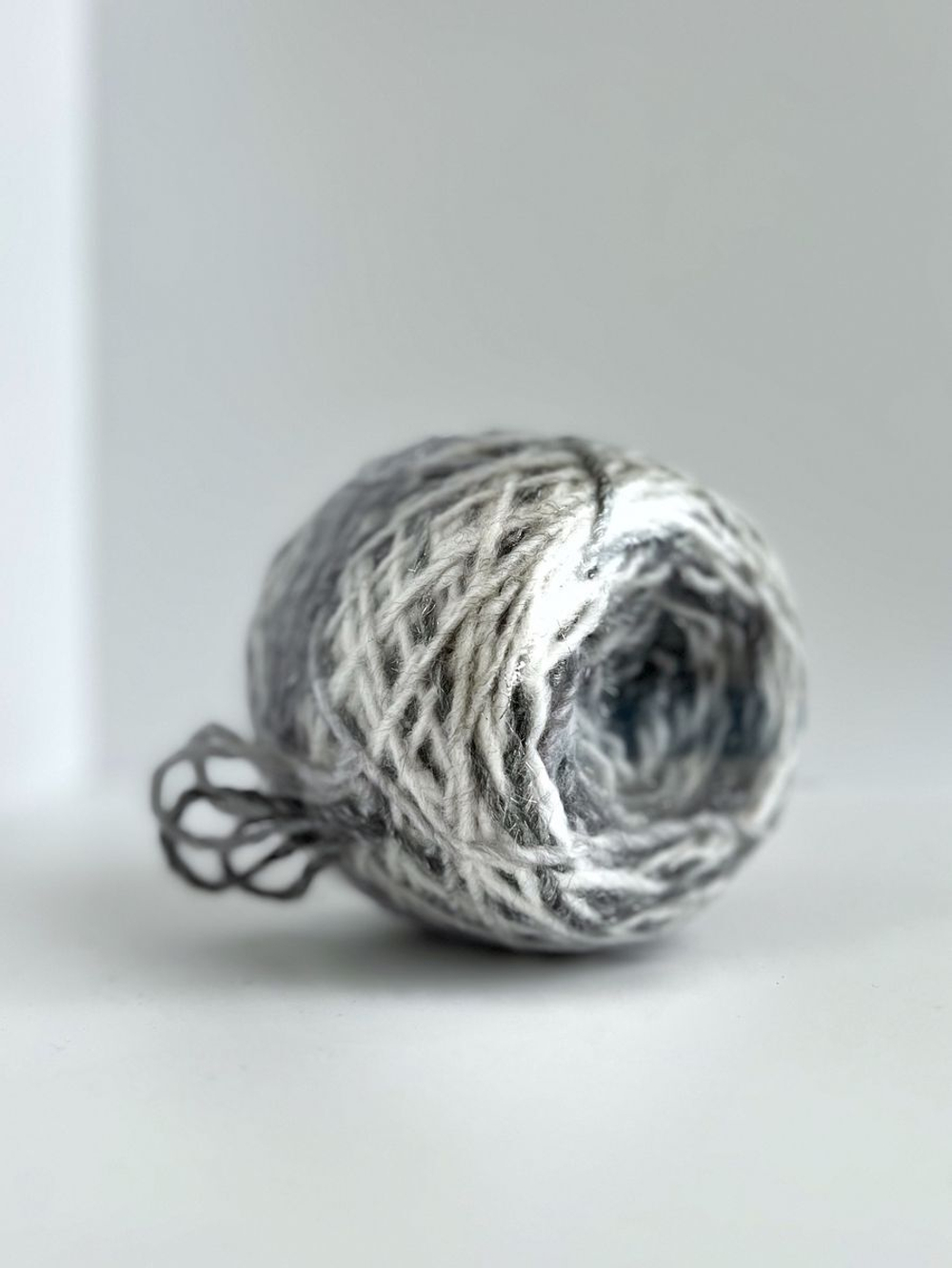 Трикотажная пряжа для вязания SPARK деграде шишибрики