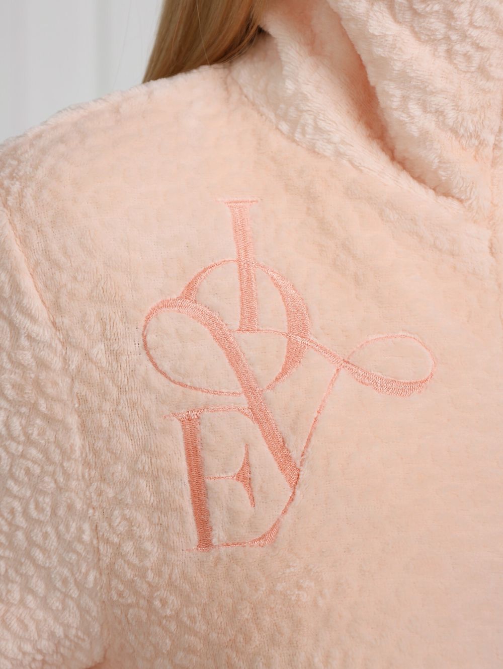 Халат Лео-1 Виотекс ПЕРСИКОВЫЙ