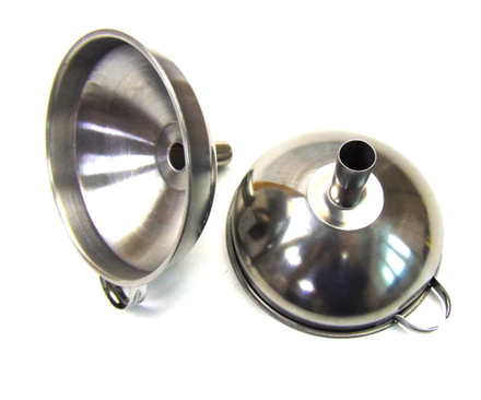 Воронка металлическая 2 сорт 12*8,5 см