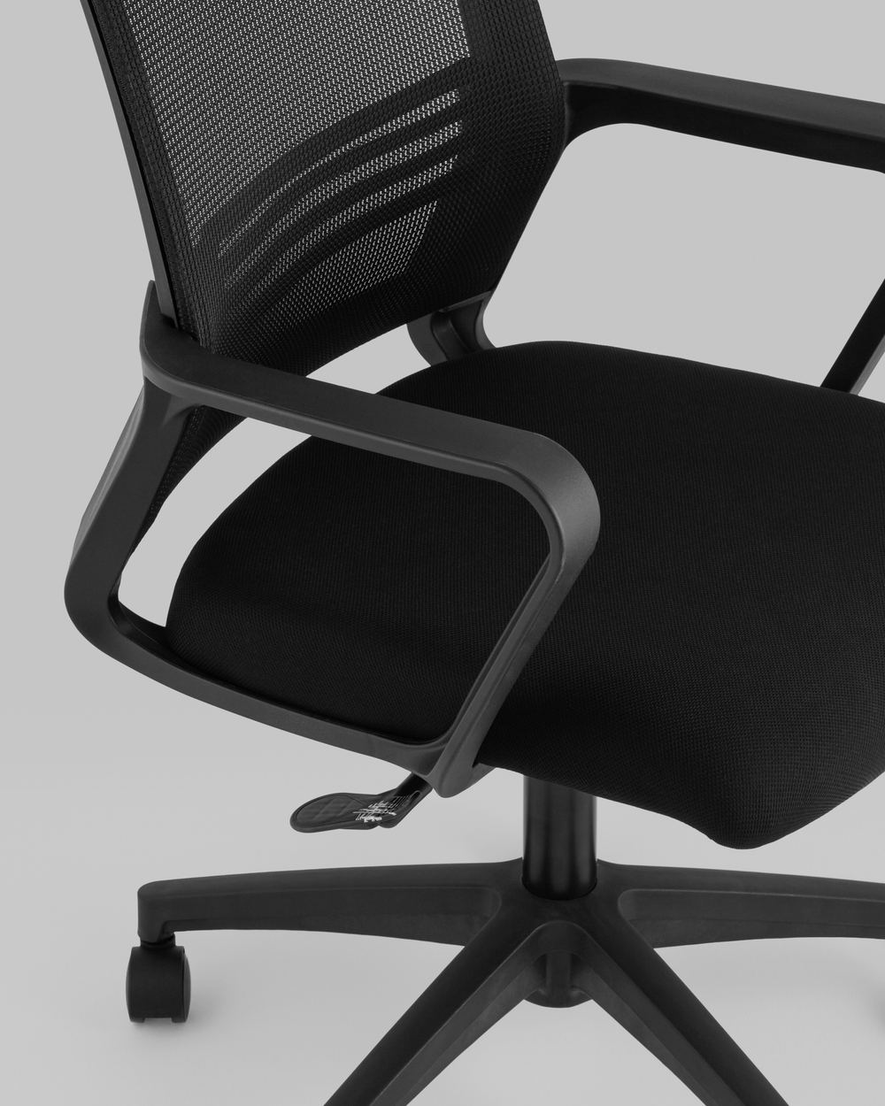 Кресло офисное TopChairs Simplex черный