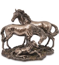 Veronese WS-1410 Статуэтка «Семейка лошадей»