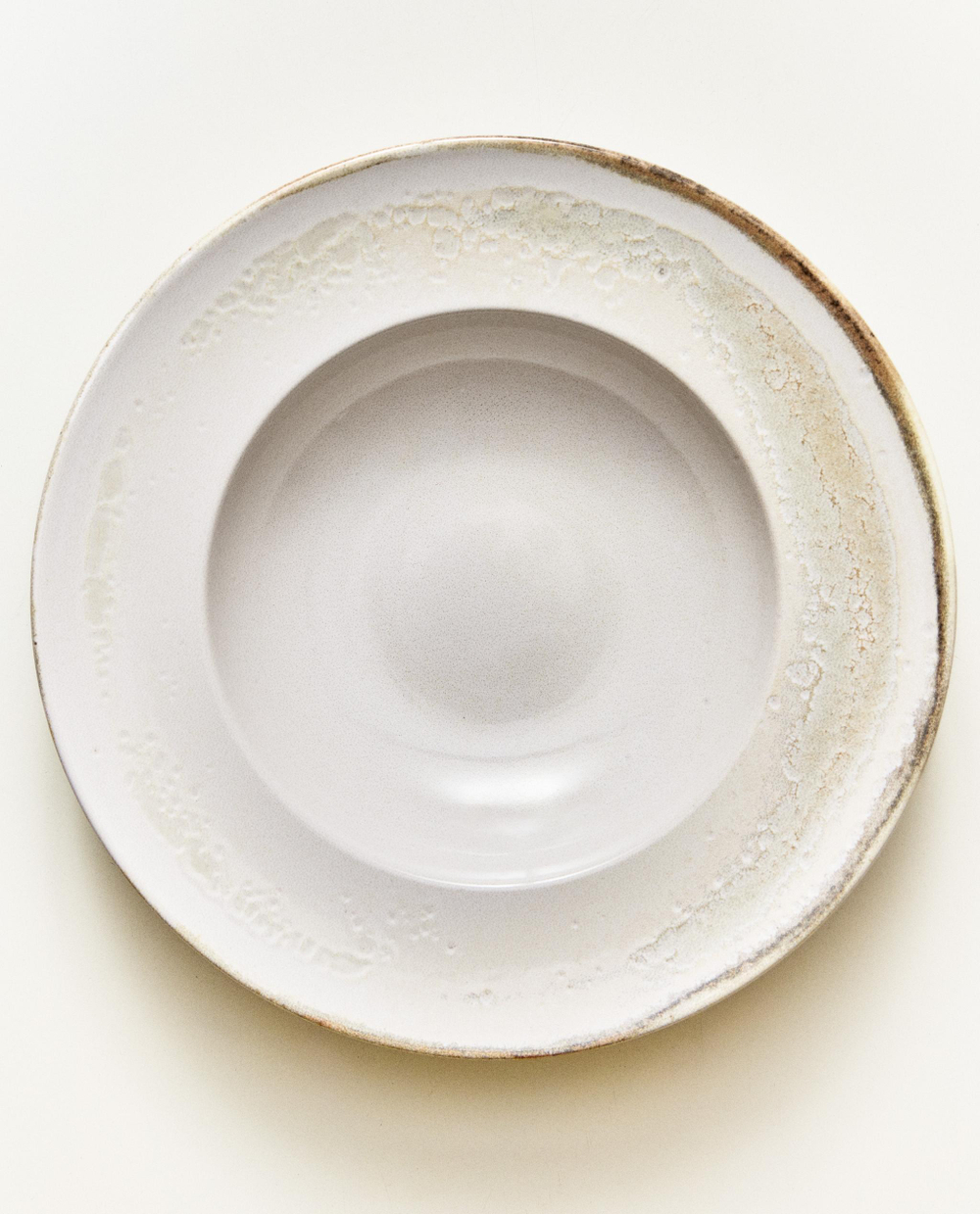 Zara Home тарелка из каменной керамики, цвет бежевый, 27 см