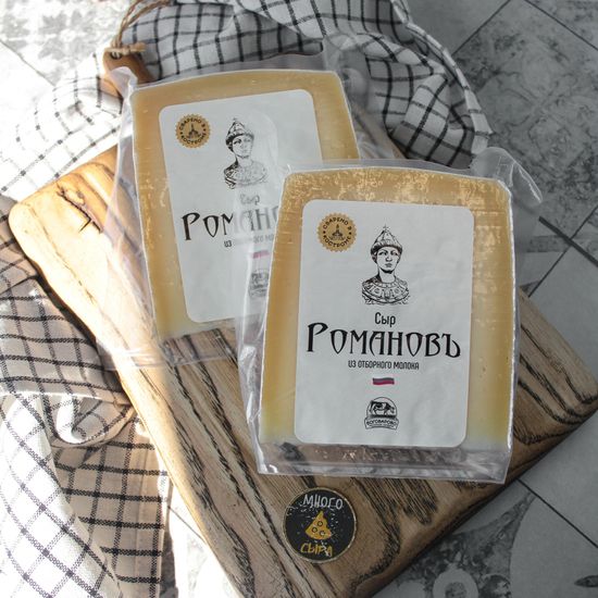 Сыр Романов 245гр, шт