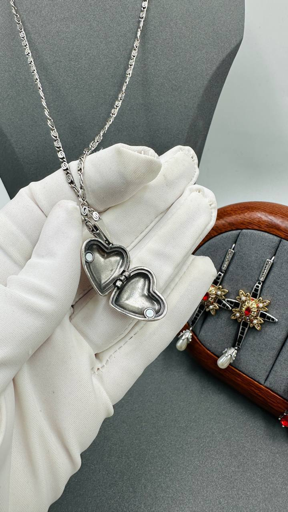 Кулон Alexander McQueen