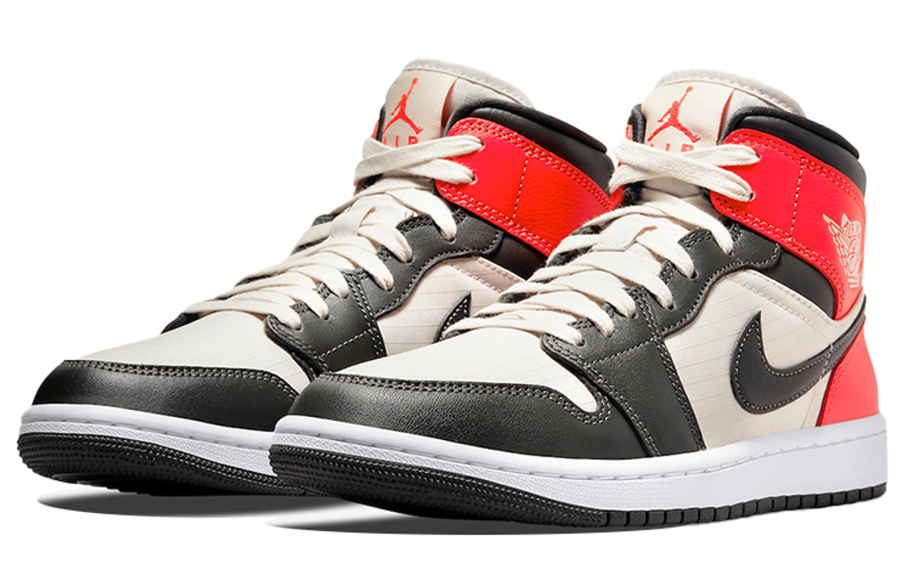 Кроссовки Jordan Air Jordan 1 Mid Se "Newsprint" (Женская размерная сетка)