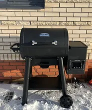 Пеллетный гриль-коптильня Broil King Pellet Crown 400, чёрный