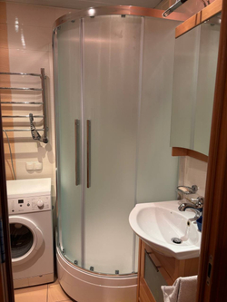 Душевая кабина AvaCan (АваКан) EM3011Nnew со средним поддоном, 110х110х208