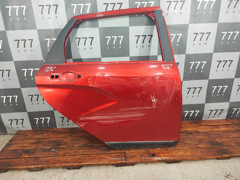 Дверь задняя правая Lada Vesta Sw Cross 15-нв Б/У Оригинал 8450102345