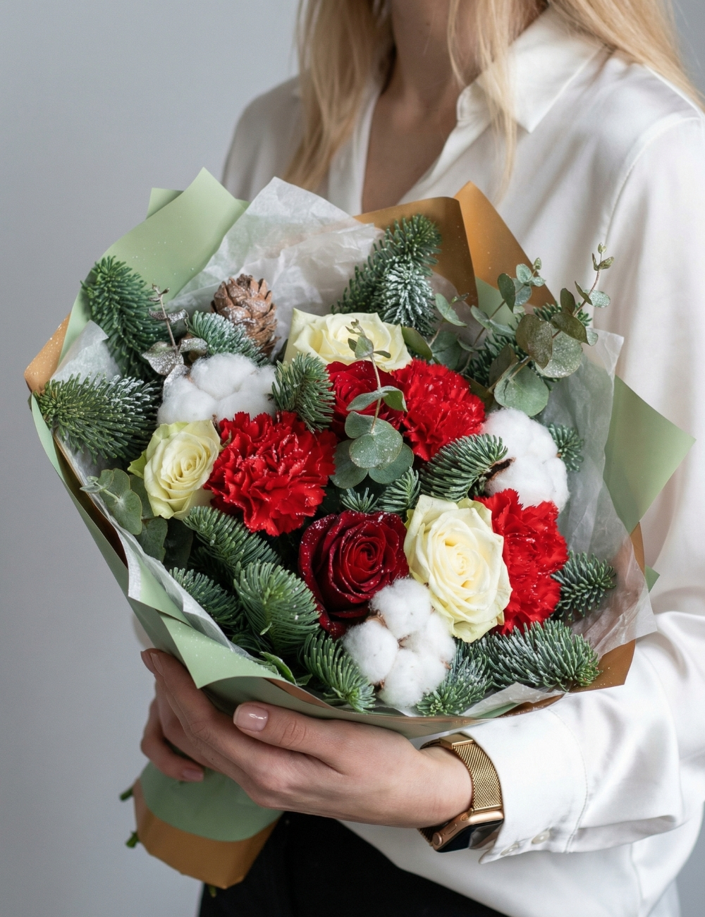 Букет «Снежный вальс» с датской елью натуральной