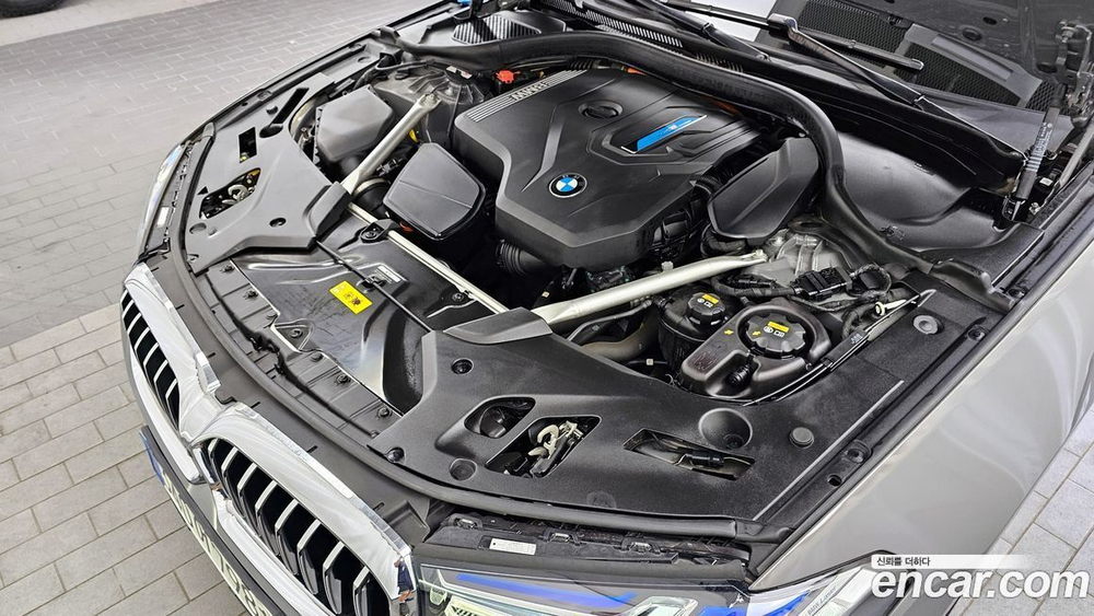 BMW 5 Series (G30) 530e M Sports (05.2021)