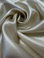 Шелк Chanel молочный с напылением