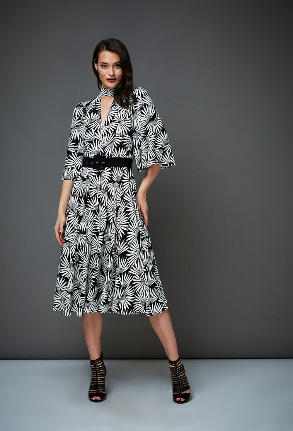 Платье до колена с поясом и с широким рукавом 30-01-20 SS