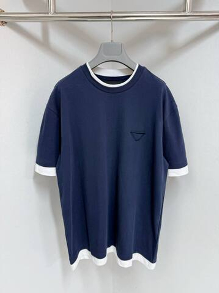 Футболка Prada