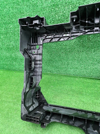 Телевизор Hongqi HS5 (2019-н.в.)