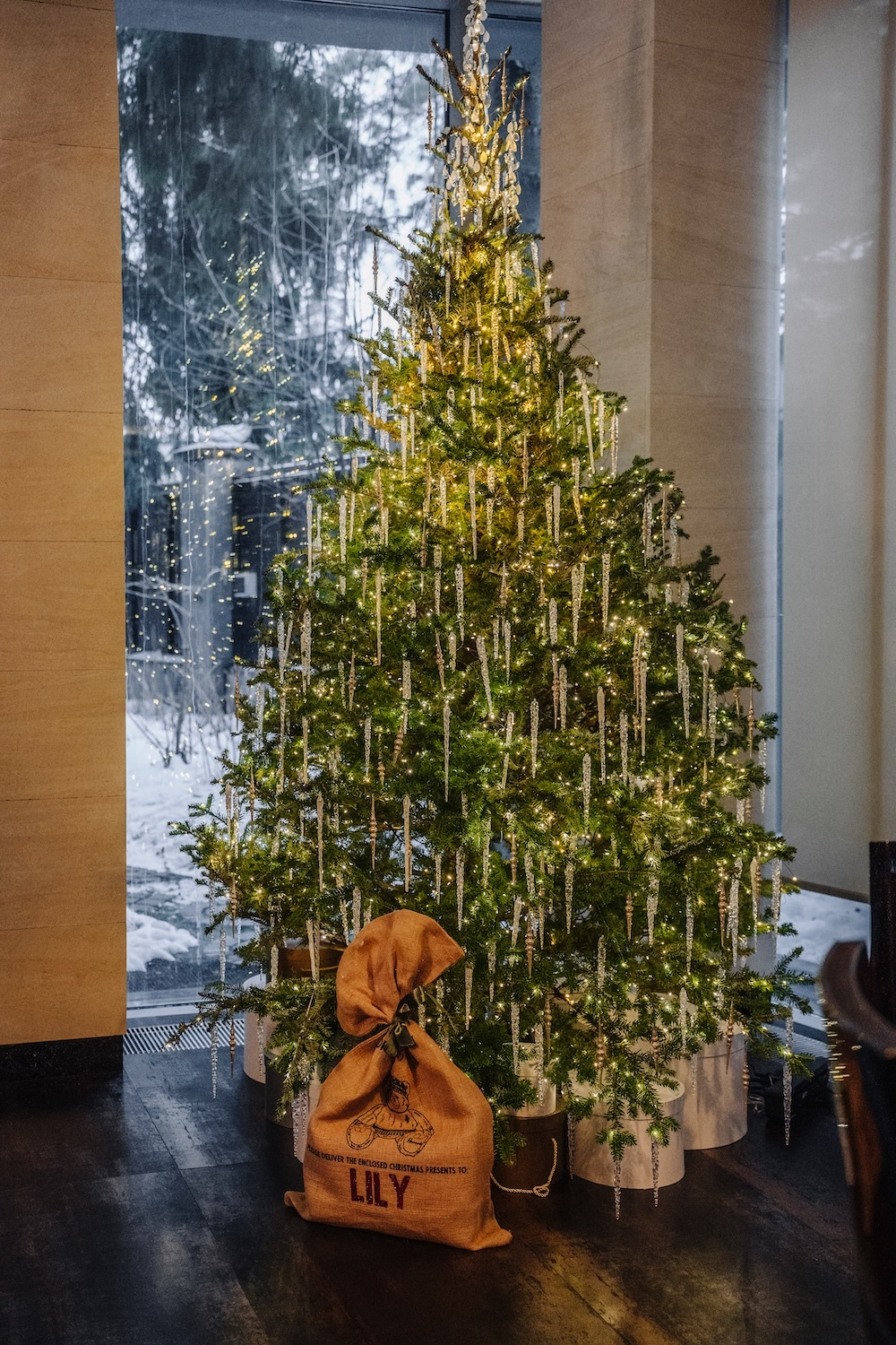 Новогодняя ель «Хрусталь и Золото»