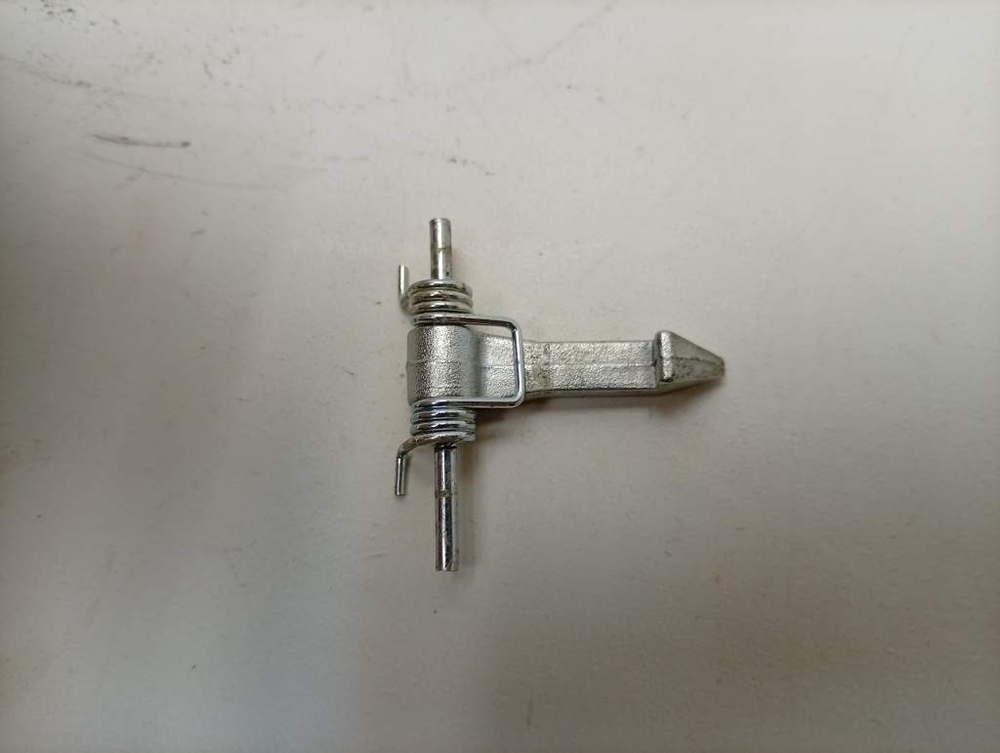 WHB1038 кт29 Крючок люка для стиральных машин Hansa WHB1038 б/у