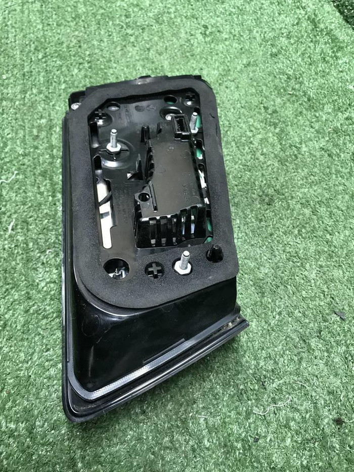 Фонарь правый внутренний BMW 5er G30 (2020-2023)