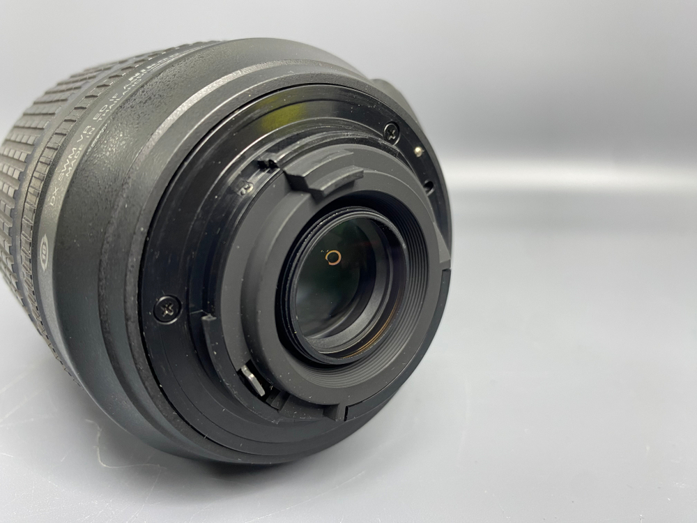 Nikon 18-105mm 3.5-5.6G AF-S ED DX VR Nikkor